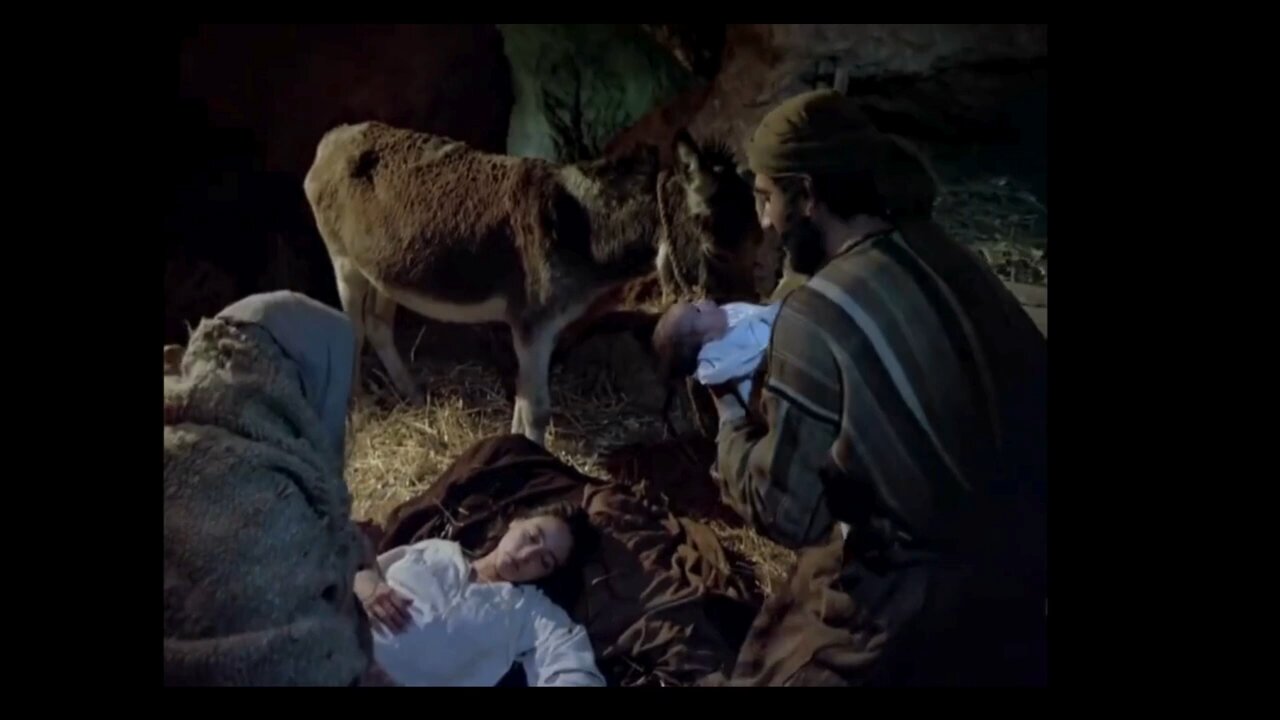 Jesus of Nazareth (1977): "A Saviour Has Been Born"