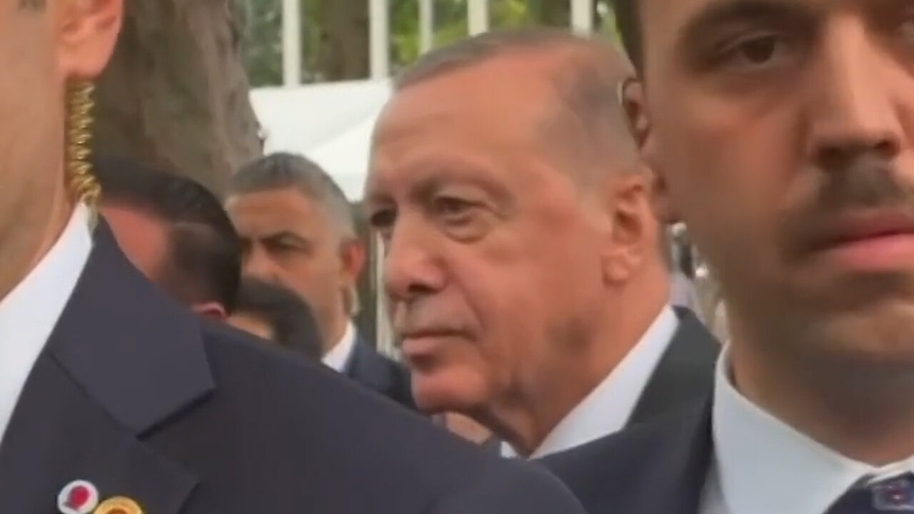 La comitiva de Trump corta el paso a Erdogan