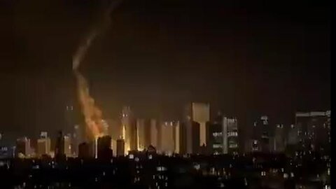 Things are starting to fall apart.!!Iranian missiles hit Tel Aviv