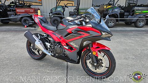 2024 KAWASAKI NINJA 500 SE RED AND BLACK WALK-AROUND
