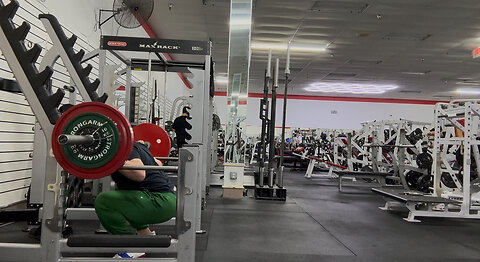 BACK SQUATS 142.5KG/314LBs for 4 Reps