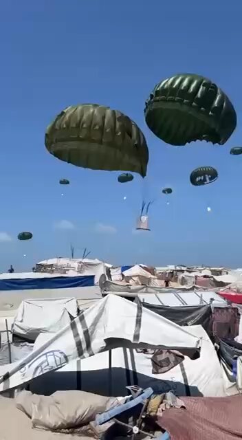 "Palestinian" refugees want to thank Europeans for trying to KILL them by parachuting aid. :-) :-)