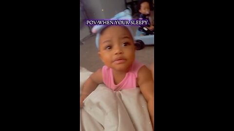 This Baby’s Sleepy Face Just Melted the Internet 😴❤️”