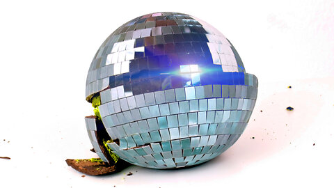 I Made A Hyperrealistic Disco Ball Cake