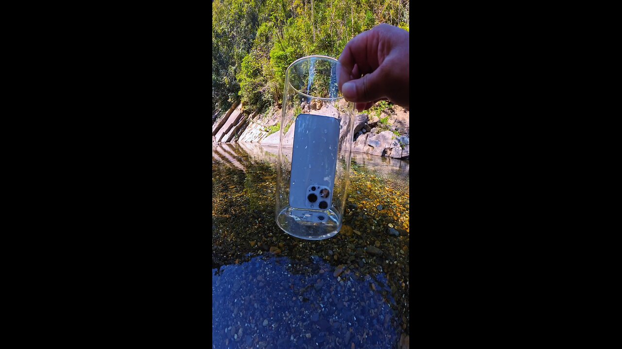 iphone 16 pro max camera result under water
