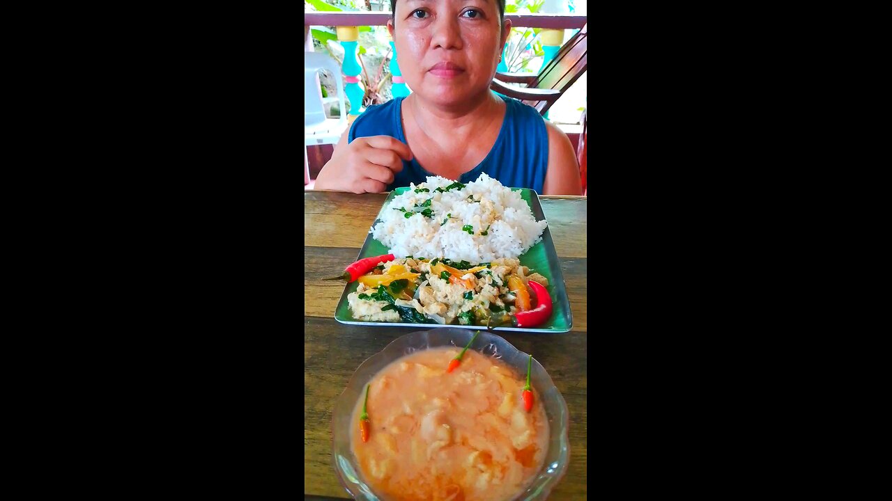 Asian Wife Eats - Tinulang Itlog with Swake