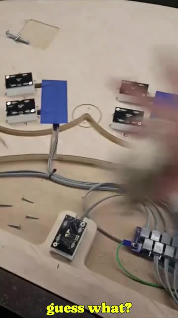 🔥🤬🔥Whistleblower Uncovers Casino Cheating with Rigged Gaming Table Full of Electronics