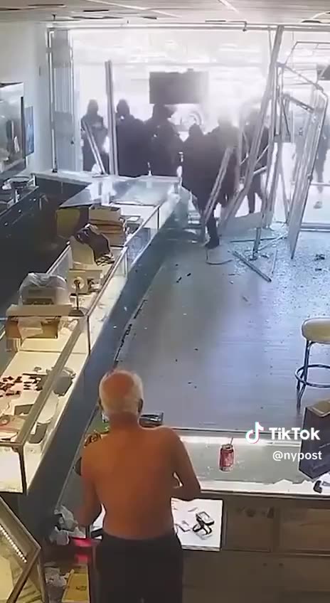 Elderly Store Owner Assaulted in Jewelry Heist