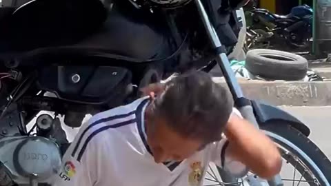 Watch till the end.😂😂😂😂😂😂