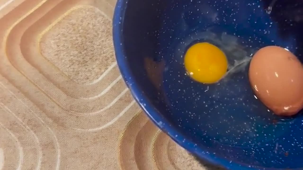 😂🥚 This Egg is Too Big for Words! | FunFM