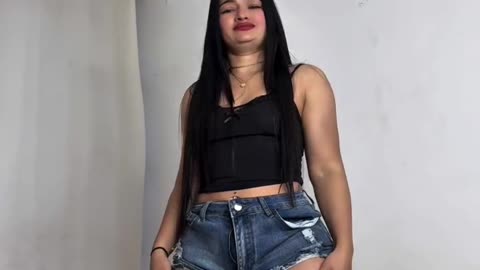 Am I better than your girlfriend?😏