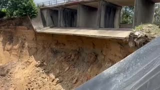 Collapsing spillway at Santeeko Dam