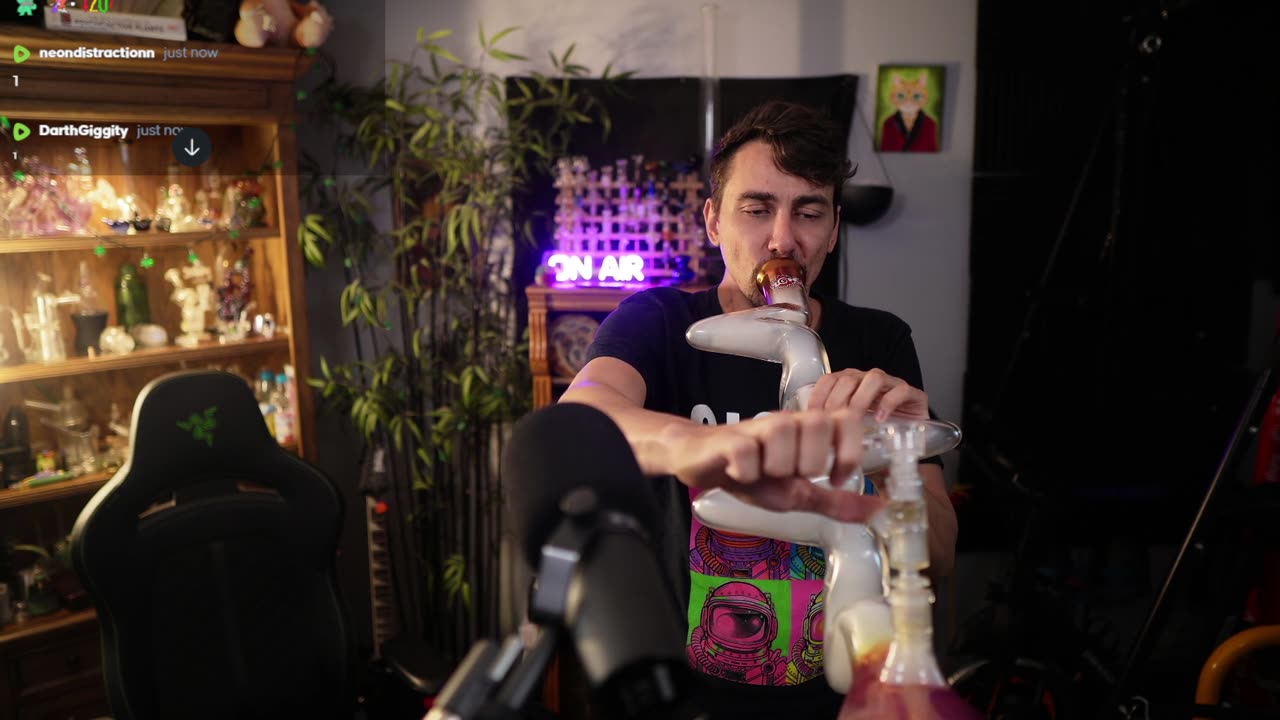 World Wide !WEED Review🍃high🔥smoke sesh💨420 !mj