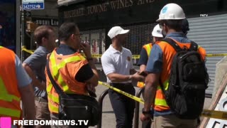 BROOKLYN, N.Y. (PIX11) – A large awning collapsed onto the sidewalk in front of