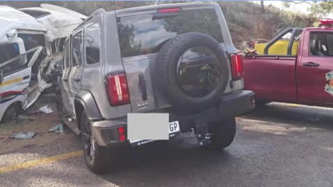 Six Killed in Tragic T-Bone Crash Between Minibus Taxi and GWM Tank SUV Near Dullstroom, Mpumalanga