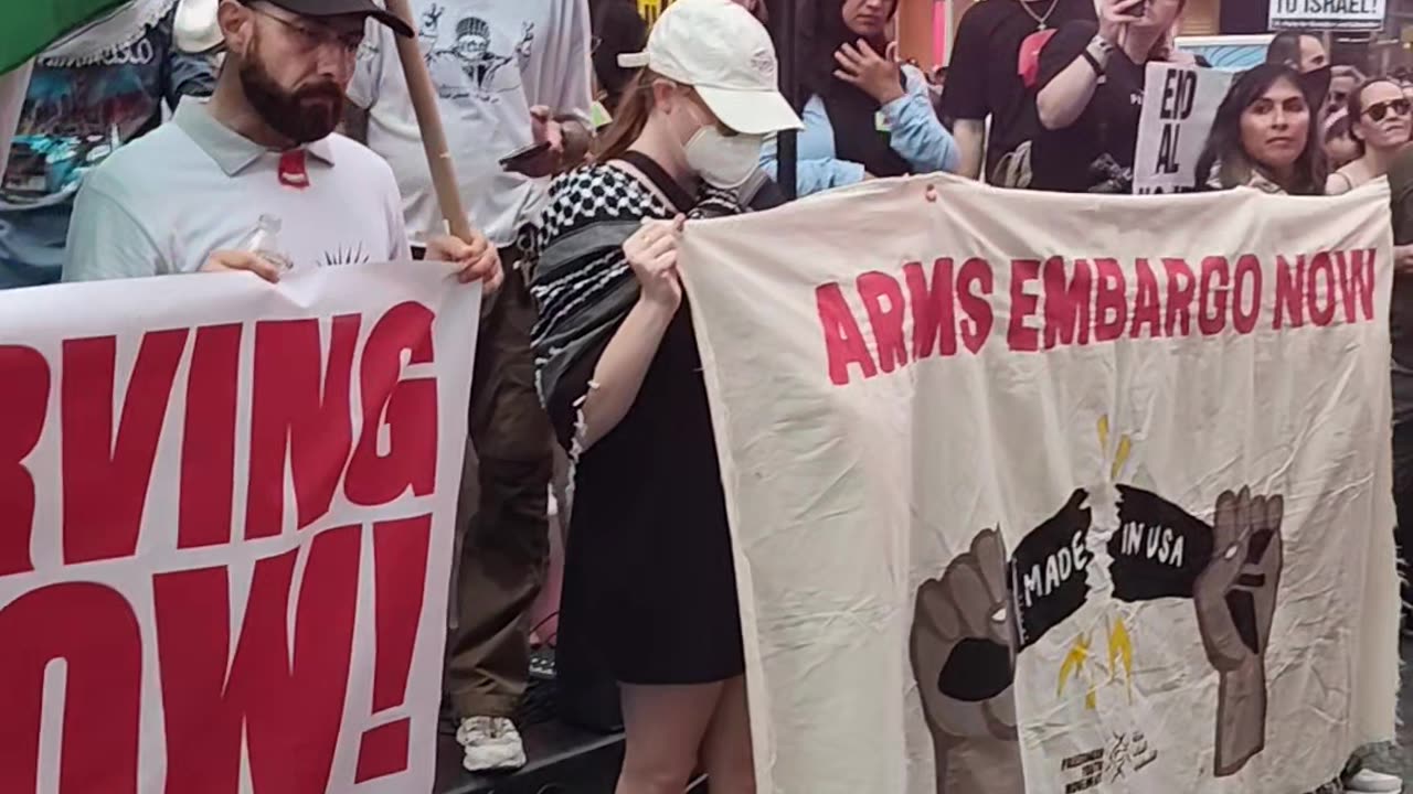 New Yorkers in Times Square demand: "STOP STARVING GAZA NOW"