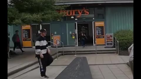 Los hombres somos felices muy fácil