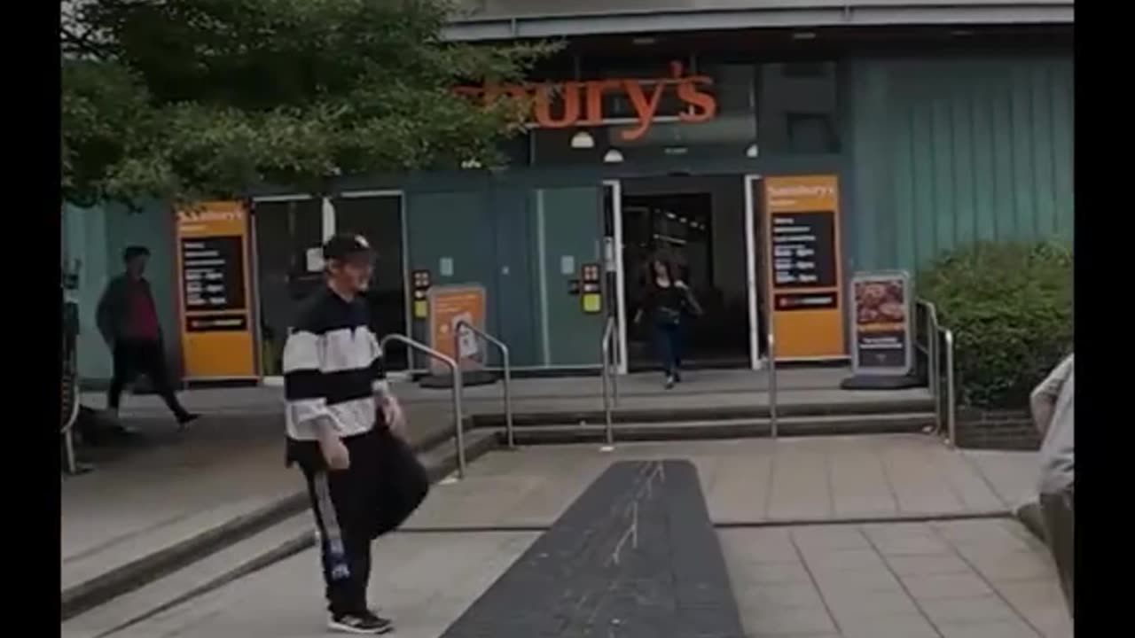 Los hombres somos felices muy fácil