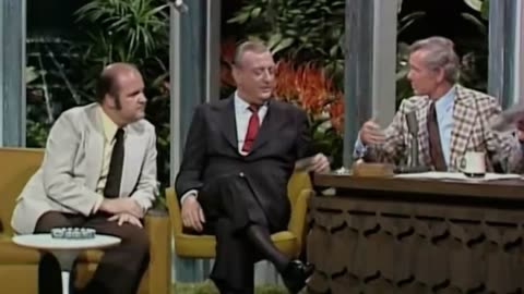 Rodney Dangerfield Has Dom DeLuise Rolling On the Floor Laughing (1974)