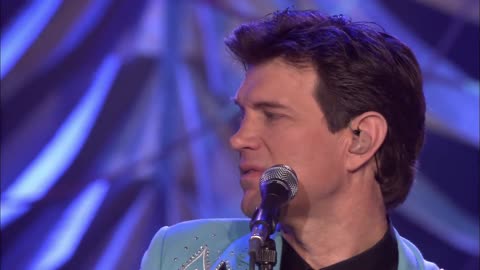 Solitary Man - Chris Isaak (live)