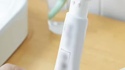 How to Get Every Last Drop: The Best Squeezer Tool for Your Bathroom Needs!