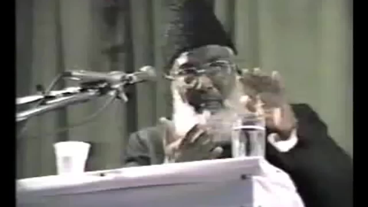 (8/13) Azmat-e-Quran (Abu Dhabi) Dr. Israr Ahmed