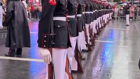 US Marine Corps Silent Drill Platoon performance in New York City at Times Square ❤️