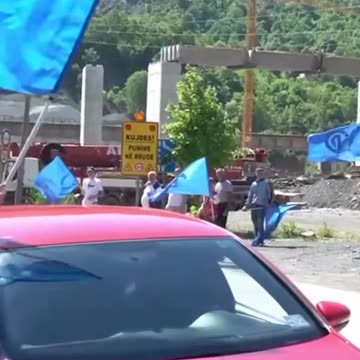 Alliu publikon videon nga takimi, Librazhdi dhe Prrenjasi pritje madhështore kreut të PD