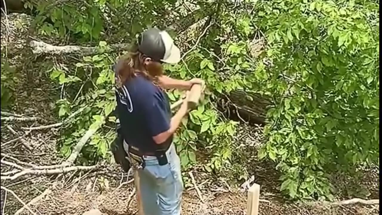 Men at work 😂😂😂😂😂