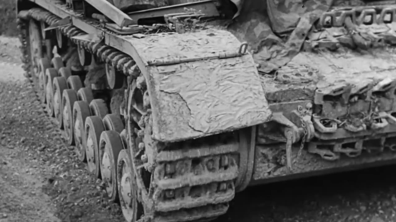 Panzer IVs make their way through the Italian countryside in 1943