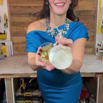 Making Flower Epoxy Ornaments, Christmas Countdown of Nature Crafts Day 14