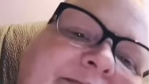 🤣🐜 Did She Eat The Last Fly? You Won't Believe This Hilarious Reaction! | FunFM