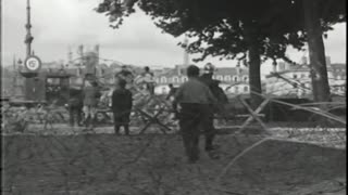 36TH DIVISION LIBERATES LYONS, FRANCE - 36TH DIVISION LIBERATES LYONS, FRANCE - 111-adc-2281