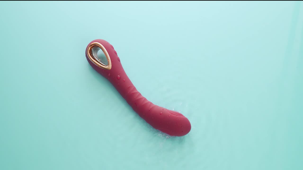 How to Use the Double Thumping 10 Mode Maroon G-Spot Vibrator