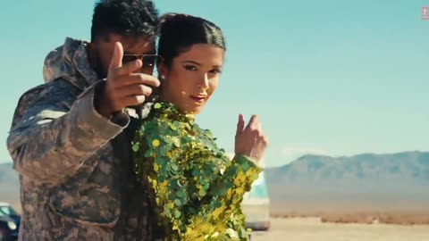 VIBE (Official Music Video)_ GURU RANDHAWA _ FRENCH MONTANA _ SHANAYA KAPOOR _ BHUSHAN KUMAR