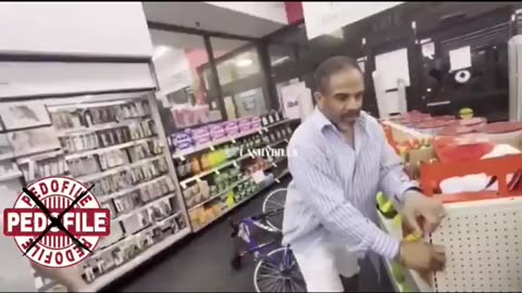 Alleged Child Predator Confronted and Beaten After Trying to Meet Minor 🚨