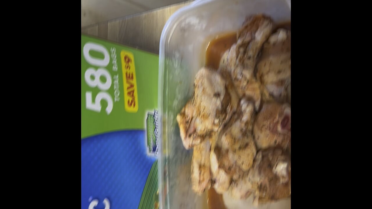 Making crispy chicken wings