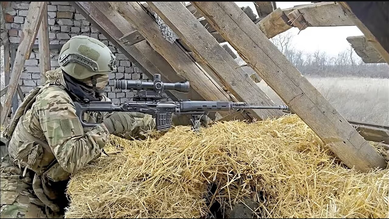 Russian Forces Assault on Ukrainian Positions – Part 21
