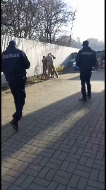 🇺🇦More videos of the ongoing forced mobilization in Ukraine.