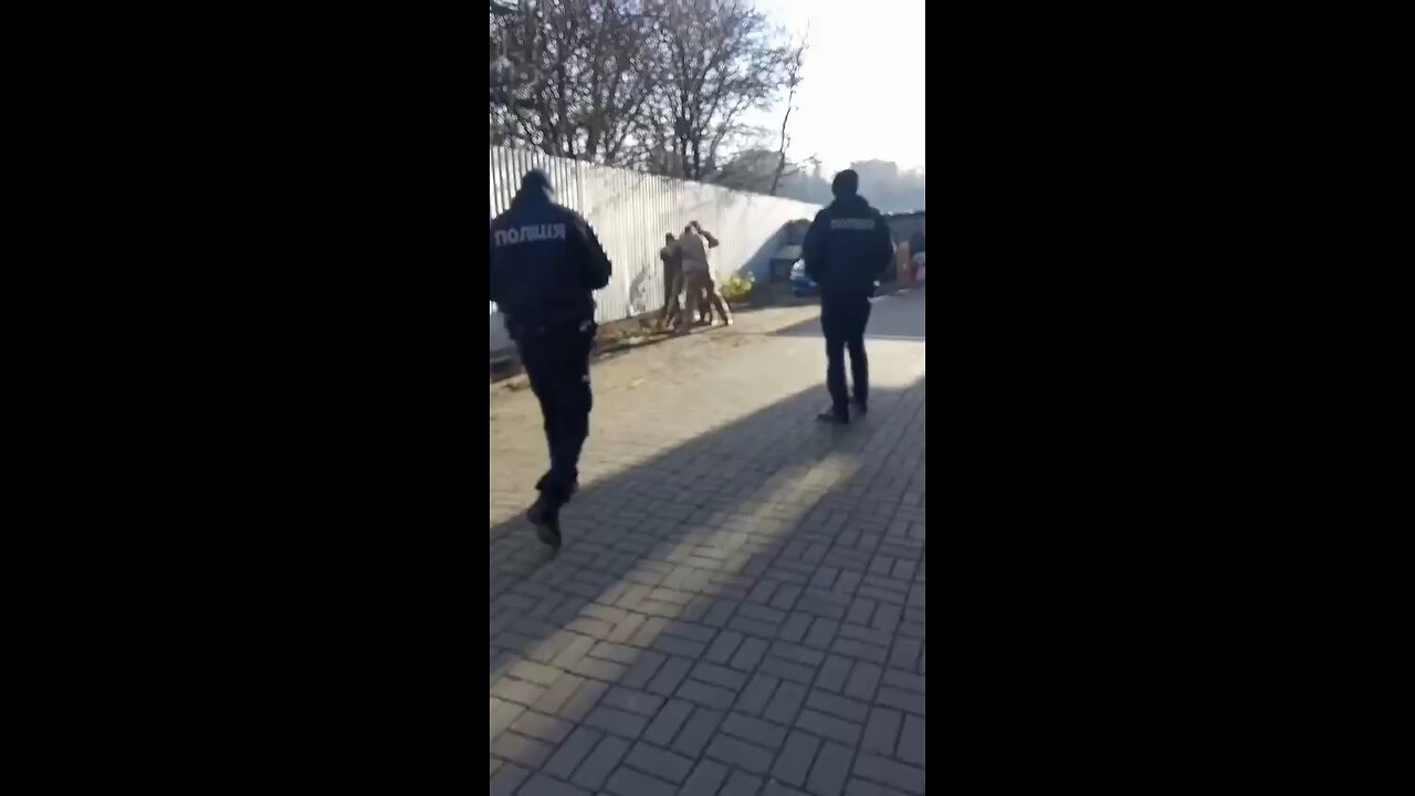 🇺🇦More videos of the ongoing forced mobilization in Ukraine.
