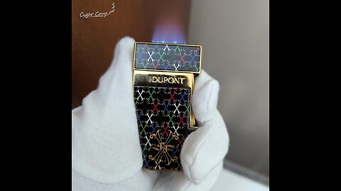 A Demonstration of the S.T. Dupont Fuente Fuente OpusX Biggy Lighter