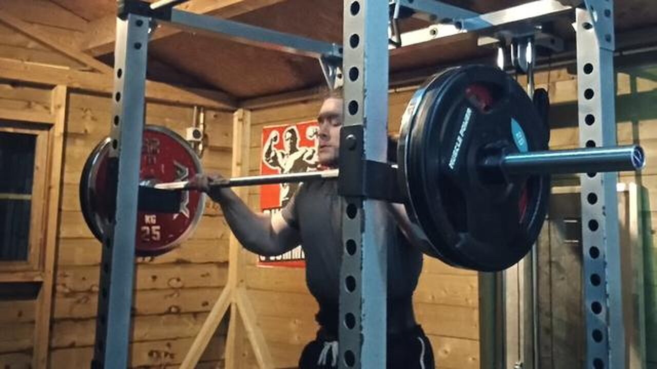 EASY 3x5 120 Kg Front Squats! Last Set.