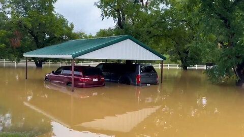 Record-Breaking Flood Hits Texas | San Antonio River Rises 22 Feet in 2 Hours