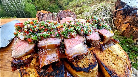 Menwiththepot Steak 🥩 with chimichurri sauce, served with crunchy toasted bread 🔥Relaxing Cooking