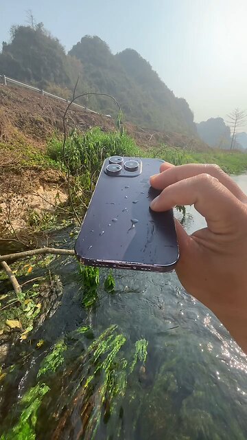 iphone camera test under water satisfaction