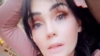 SHE NAMES THE JEWS THAT RUN HOLLYWOOD - KABBALISTS ✡️