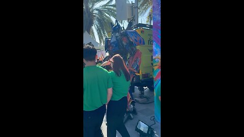 Look at this robot down on pattaya beach thieland