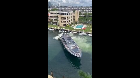 Maneuvering the yacht