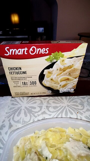 Eating Smart Ones Chicken Fettuccine Dbn, MI, 12/23/25