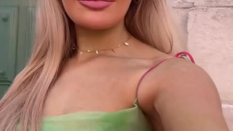 So beauriful british tgirl